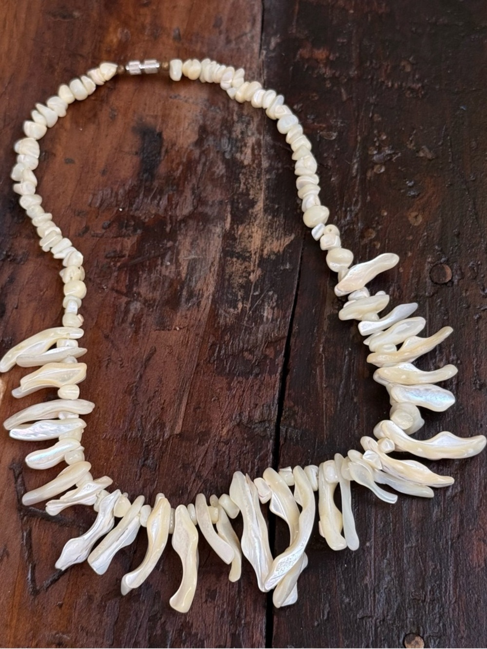 Mother of pearl vintage  Shell Beaded Necklace - Picture 4 of 4